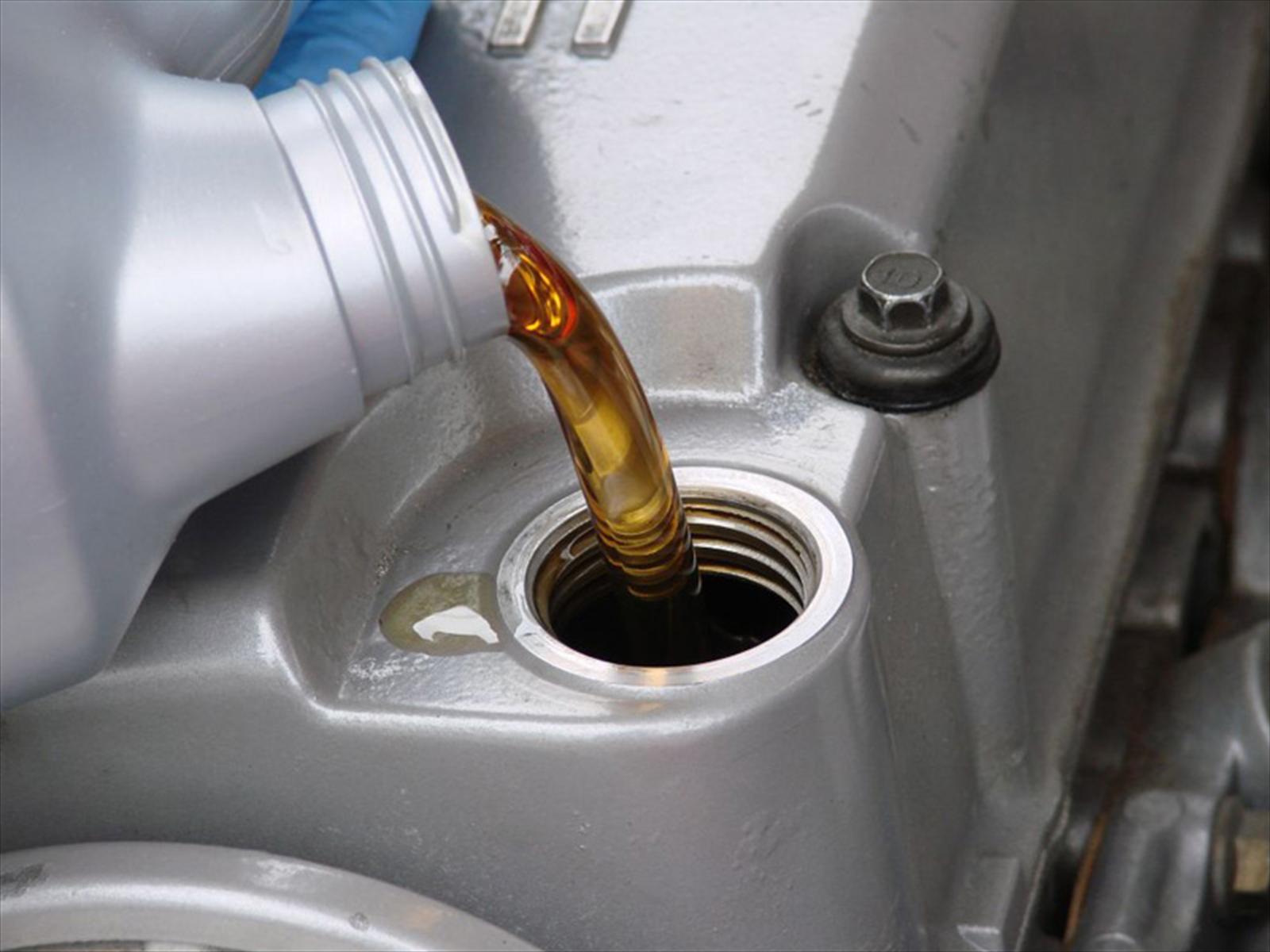 Los aceites de motor mejoran el rendimiento del motor