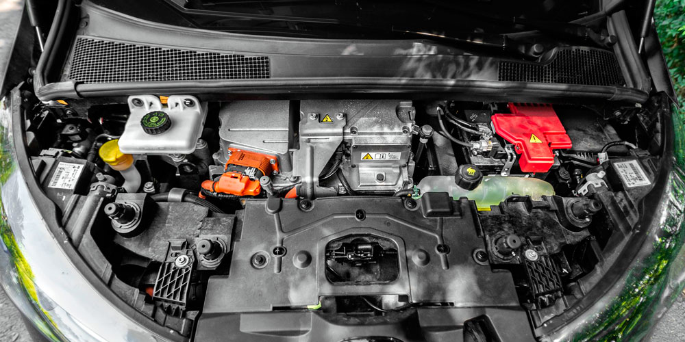 El motor de vehículo eléctrico requiere de aceites versátiles